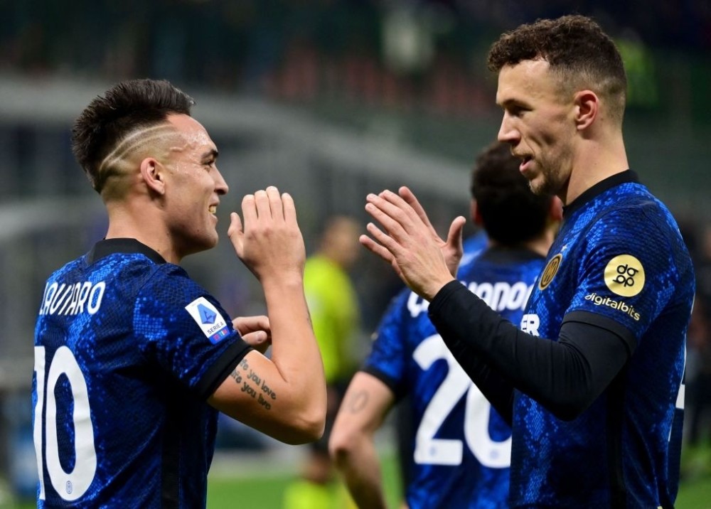  国际米兰刷新队史连胜纪录  