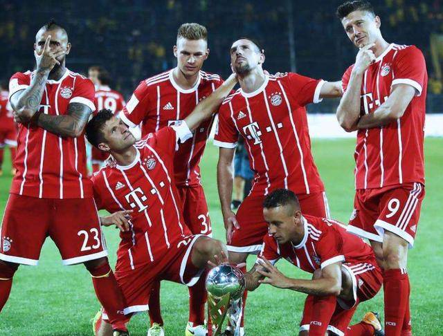  拜仁慕尼黑欧冠德甲双线飘红，德甲班霸彰显底蕴